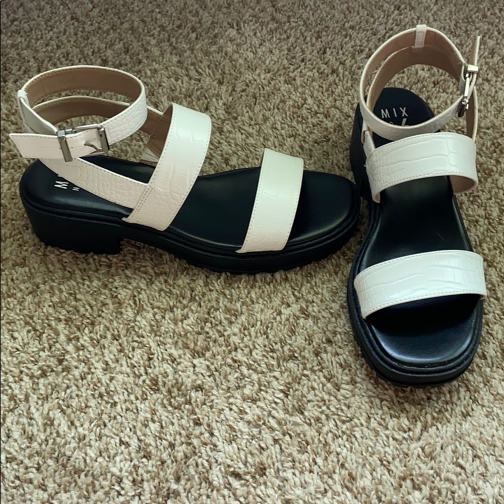 Mix No.6 9m Petrova sandal